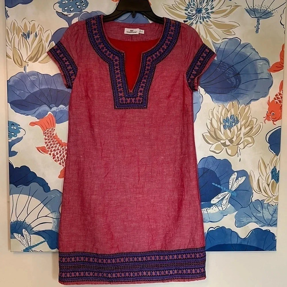 Vineyard Vines Dress - Picture 1 of 9